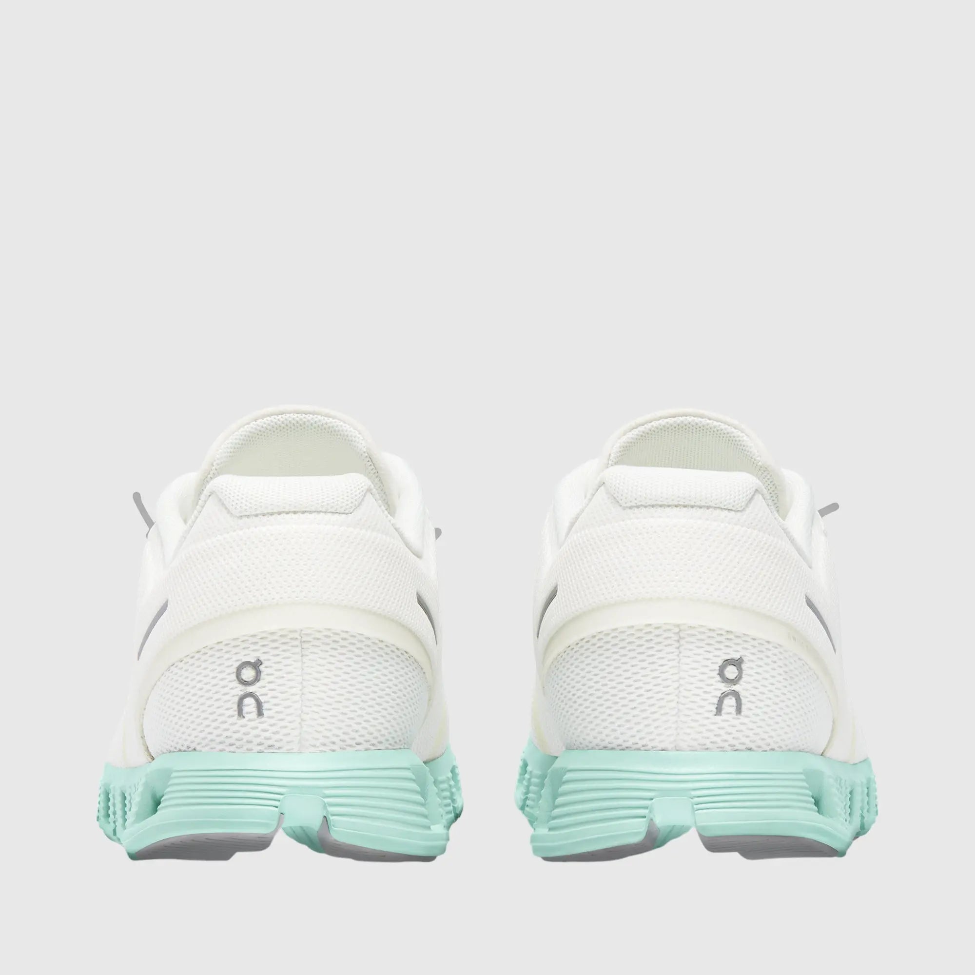 On Women's Cloud 5 Undyed White Creek